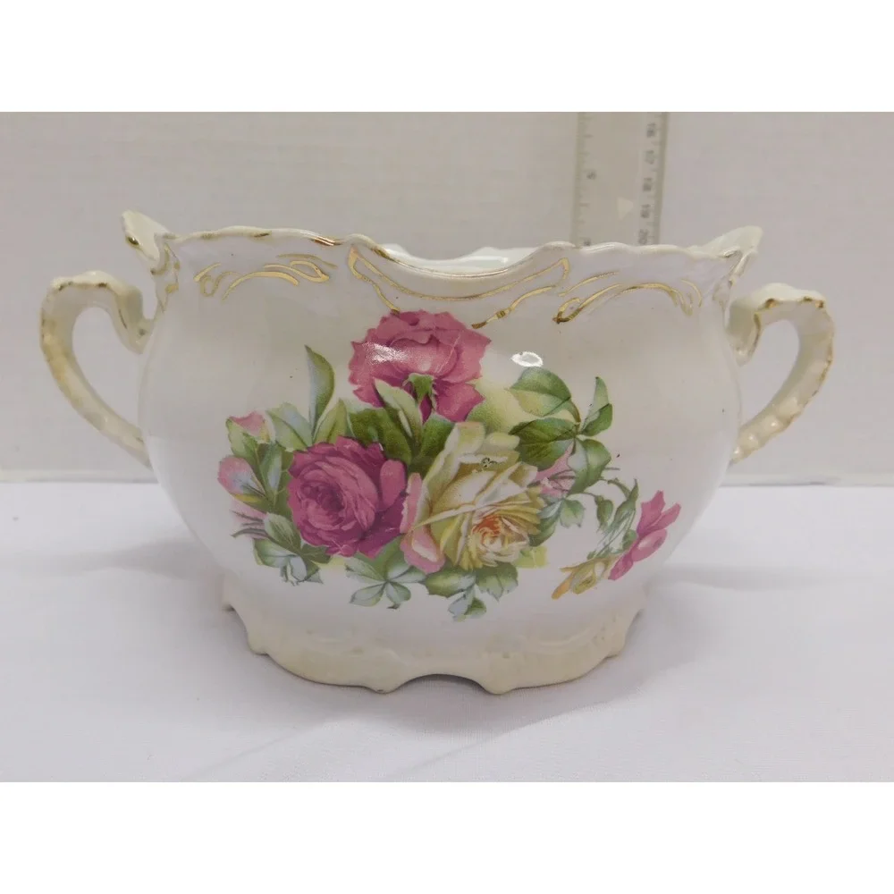 Buffalo Pottery Sugar Bowl??